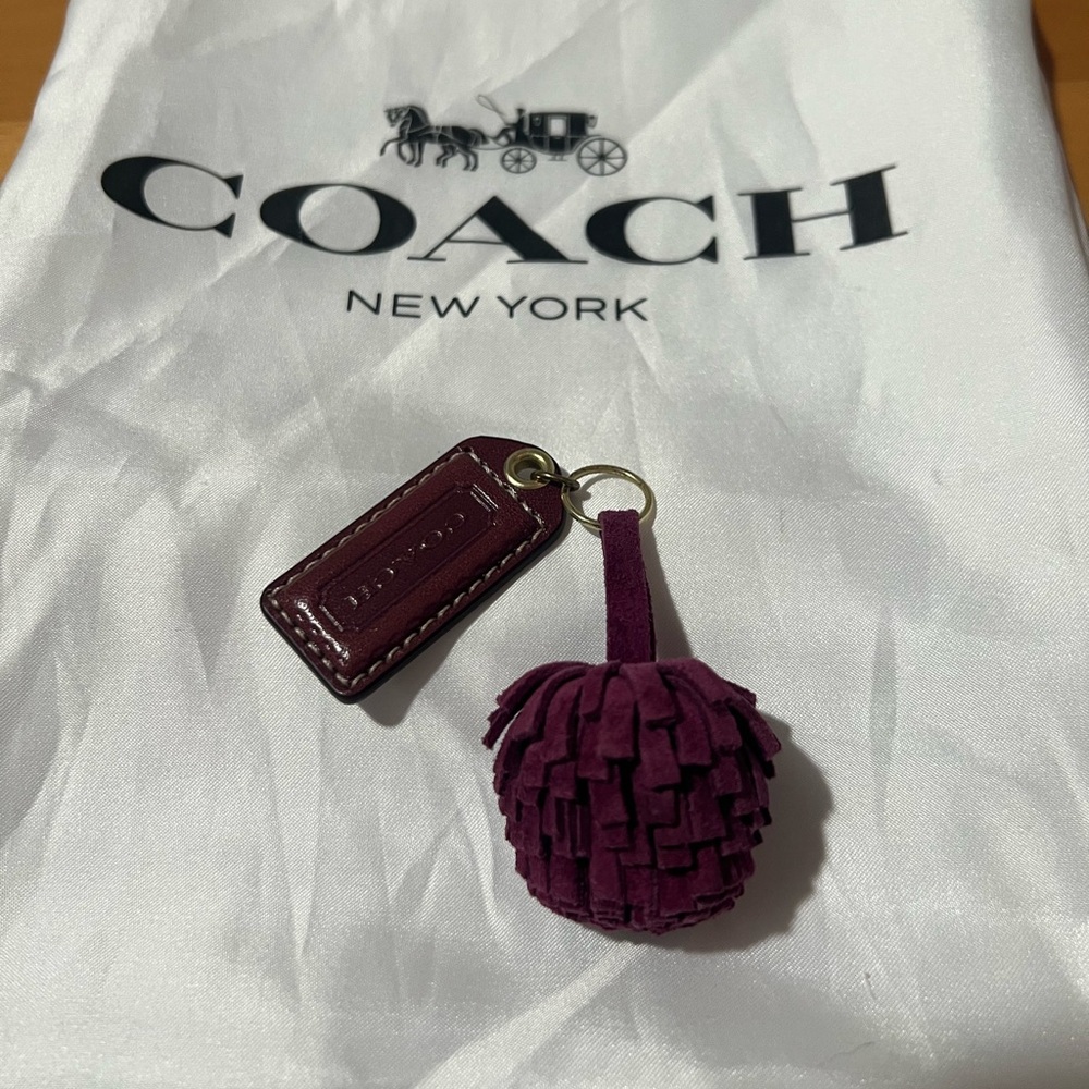 Coach Cranberry Suede Ball & Patent Leather Hang tag & Bag Charm - Picture 4 of 4